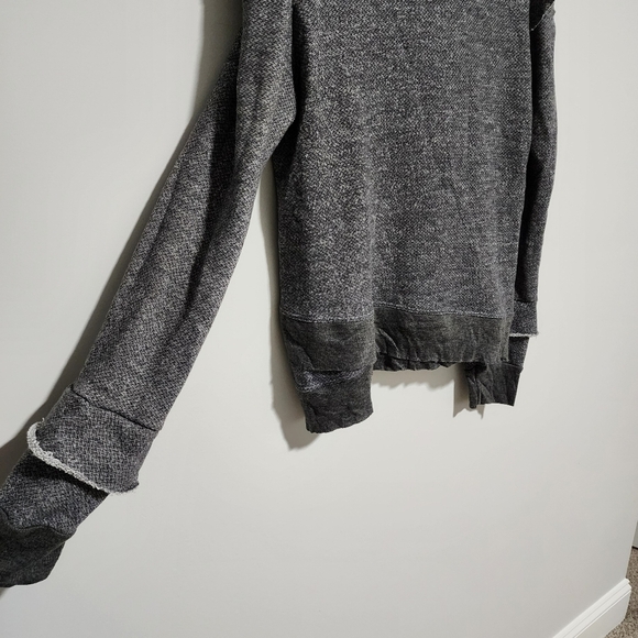 Six/Fifty Sweatshirt Womens Medium Gray Pullover Cold Shoulder Hoodie Distressed - Picture 2 of 8